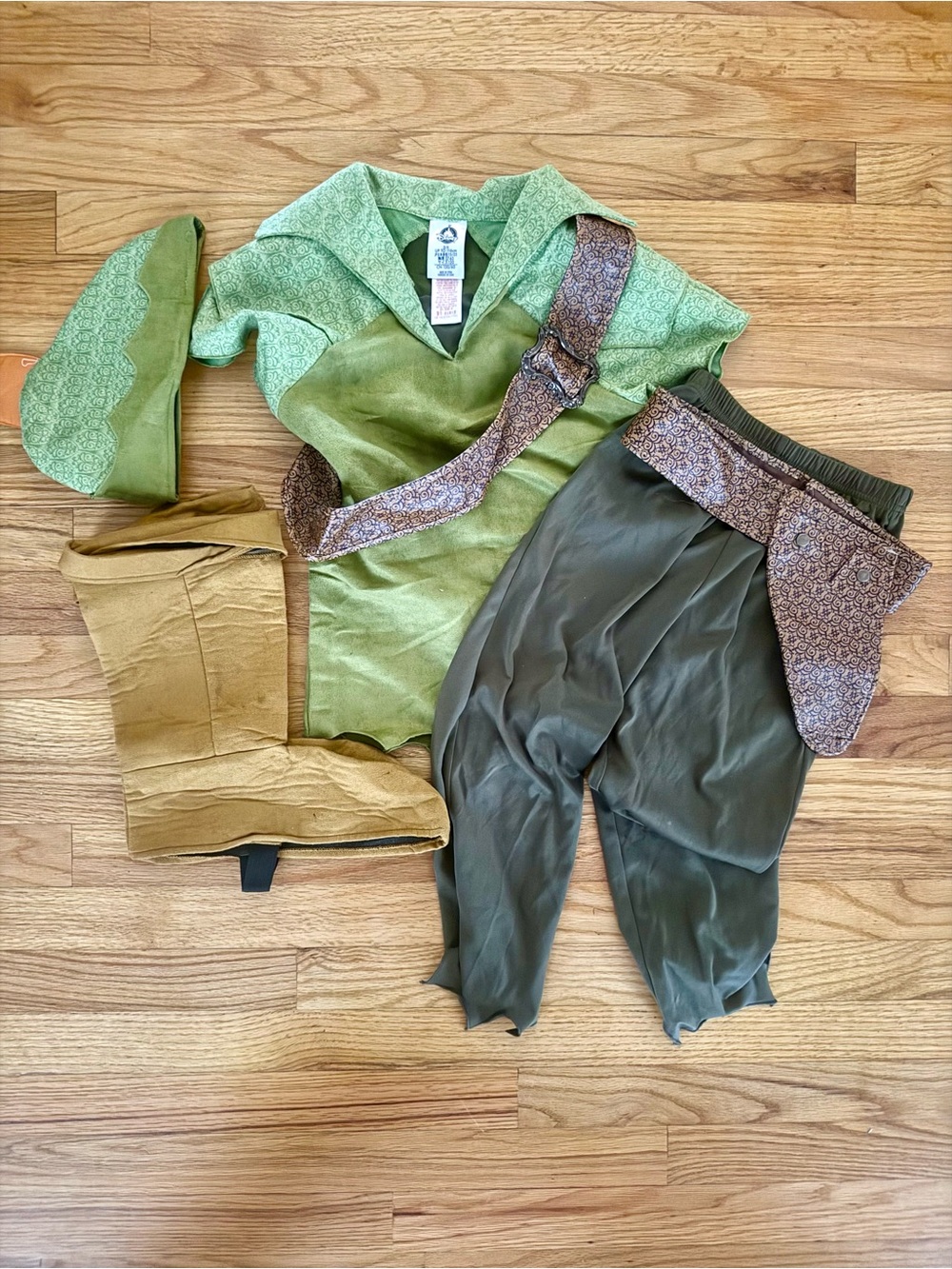 Disney Store Boys Peter Pan Costume